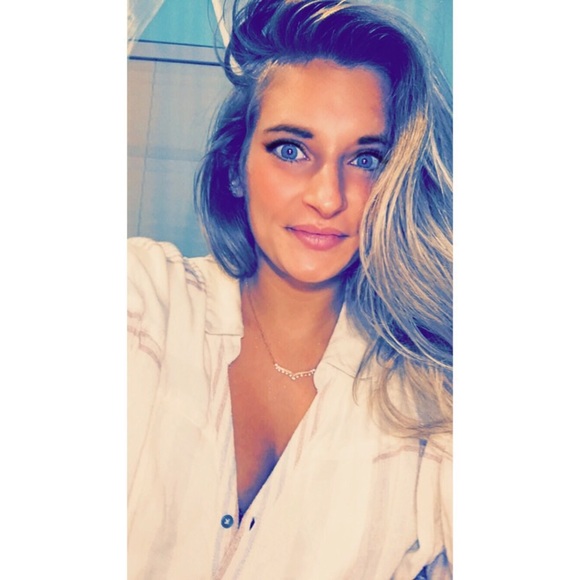 Meet your Posher, Taylor - Picture 1 of 1